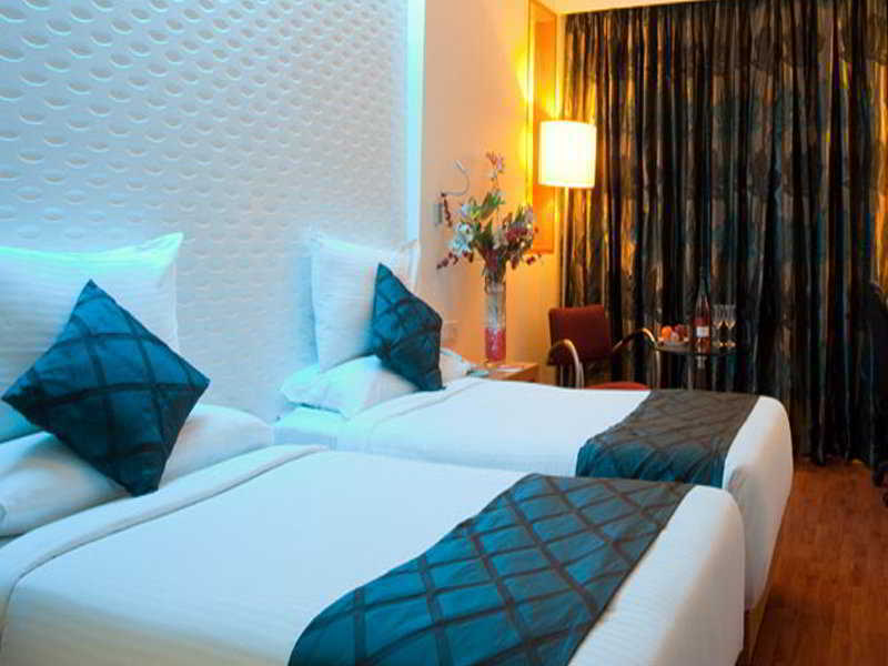 Hotel Yogi Midtown 4*