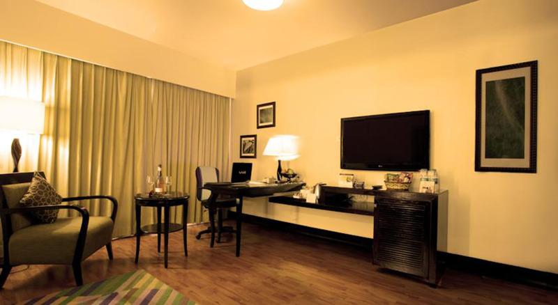 Yogi Midtown 4*