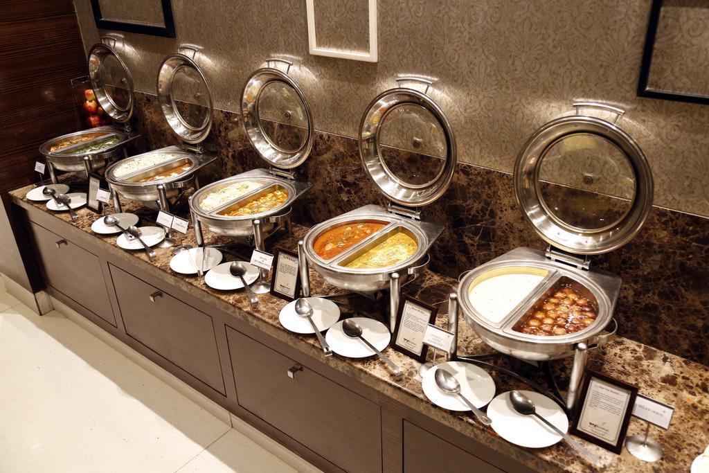 Hotel Yogi Midtown 4*