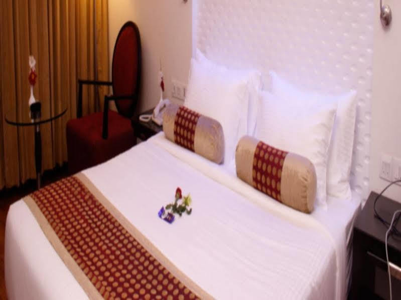 Hotel Yogi Midtown 4*