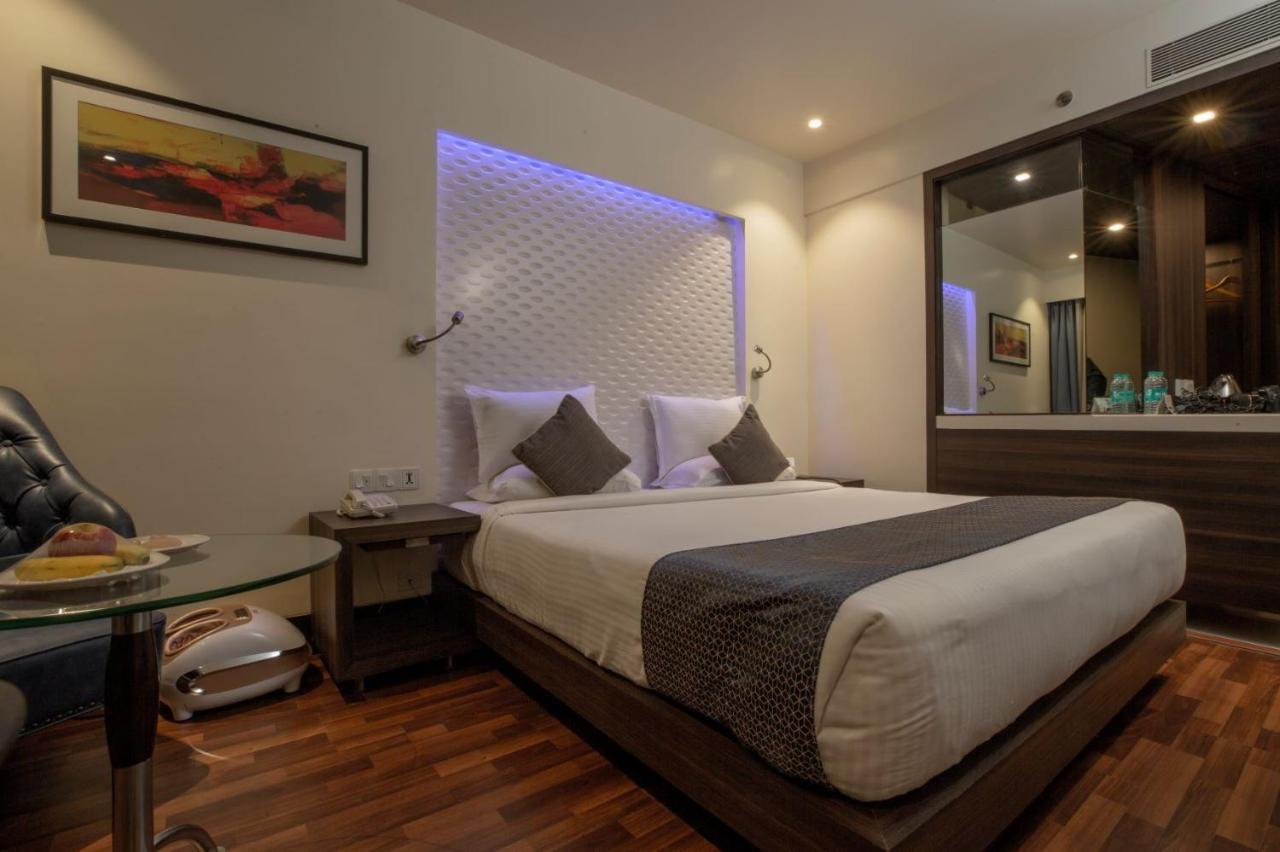 Hotel Yogi Midtown 4*